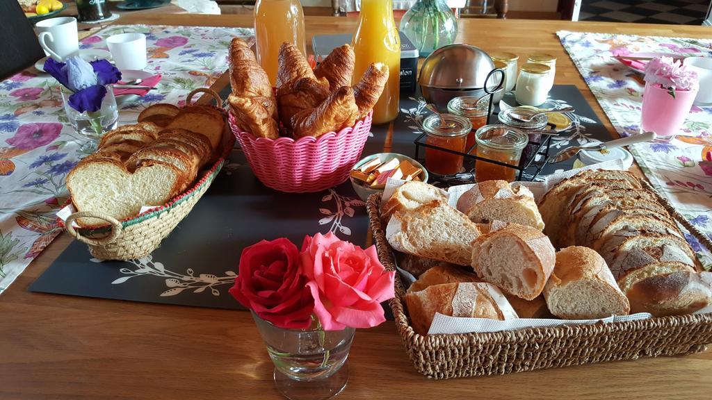Bed and Breakfast Le Logis De La Poupeliere Vouhe  Экстерьер фото