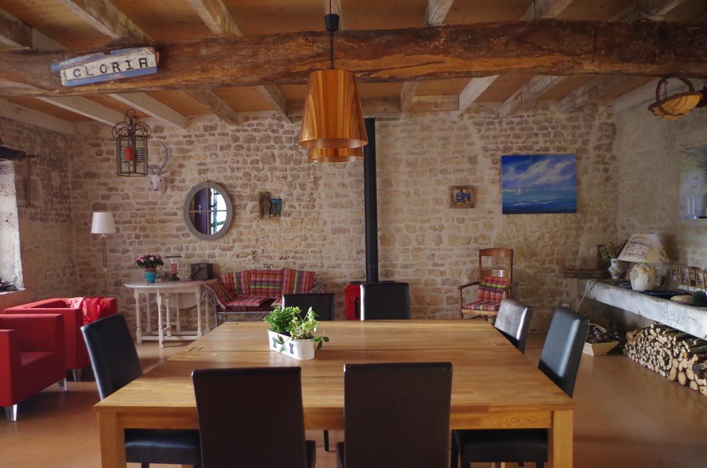Bed and Breakfast Le Logis De La Poupeliere Vouhe  Экстерьер фото
