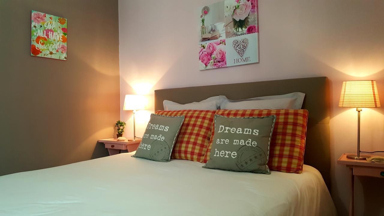 Bed and Breakfast Le Logis De La Poupeliere Vouhe  Экстерьер фото